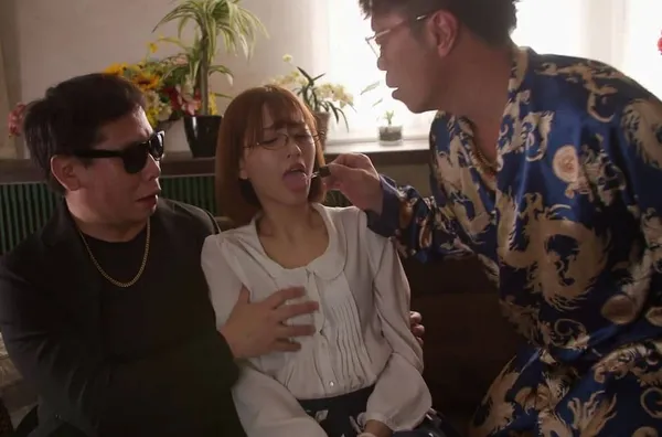 jav âu mĩ Mở chiếc hộp cũ, Anh xã tuyệt vọng trước dvd sex của vợ